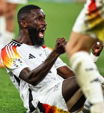 曼联斩获意甲双子星,总投资达127亿——新援吕迪格助阵,国米喜笑颜开