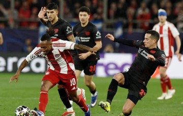 欧冠附加赛首回合：勒沃库森2-0完胜奥林匹亚科斯，希克梅开二度占据主动