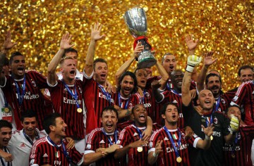 意甲焦点战:AC米兰VS萨索洛,精选比分参考