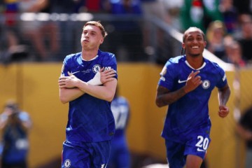 切尔西半场3-0吊打巴黎!帕尔默2球1助刷爆6大纪录 加冕历史第一人