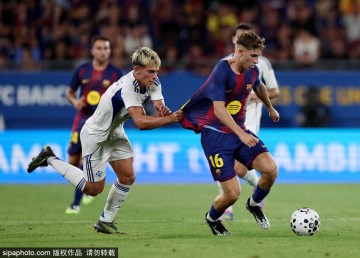 巴萨新赛季夺冠标识揭秘：西甲冠军徽章的背后故事与影响