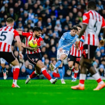 豪门悲喜夜:维拉2-1绝杀阿森纳 曼城3-0落后枪手2分 切尔西3轮不胜