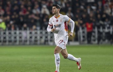 意甲转会最新:AC米兰加速引进霍伊伦,国际米兰放弃莱奥尼转投德温特