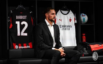 拉比奥特:希望赛季打进至少10球 我能为米兰带来领导力和个性