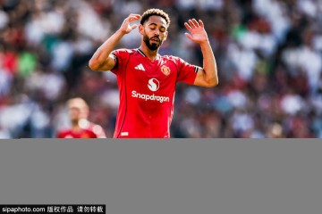 拉门斯:希望帮曼联重回争冠水平,曼联自带的气场就令人震撼