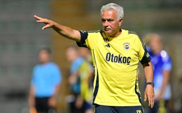 穆帅率队迎第4胜,费内巴切1-0击败意甲劲旅拉齐奥