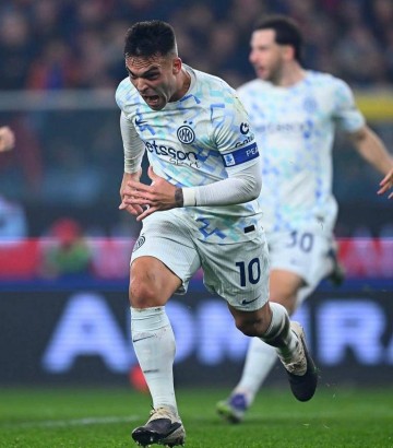 意甲一夜变天:国米灭苦主强势登顶,AC米兰失好局,卫冕冠军爆冷