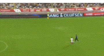 2-1,劳塔罗无敌吊射+博尼无敌一条龙破门,10人国米逆转法甲劲旅